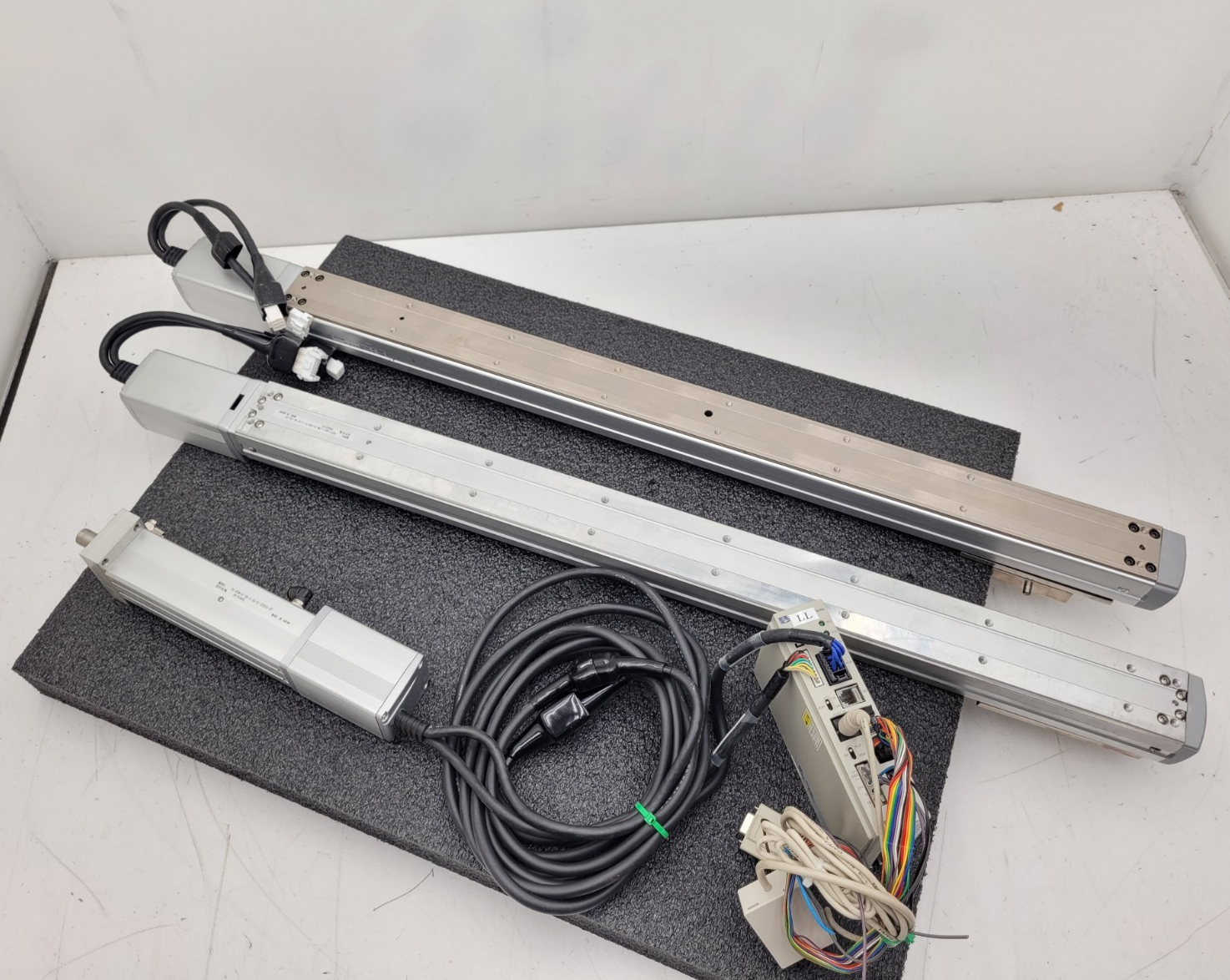 Lot of 3x IAI  RC Robo Cylinder Stepper Motor Driven Linear Actuator [B]