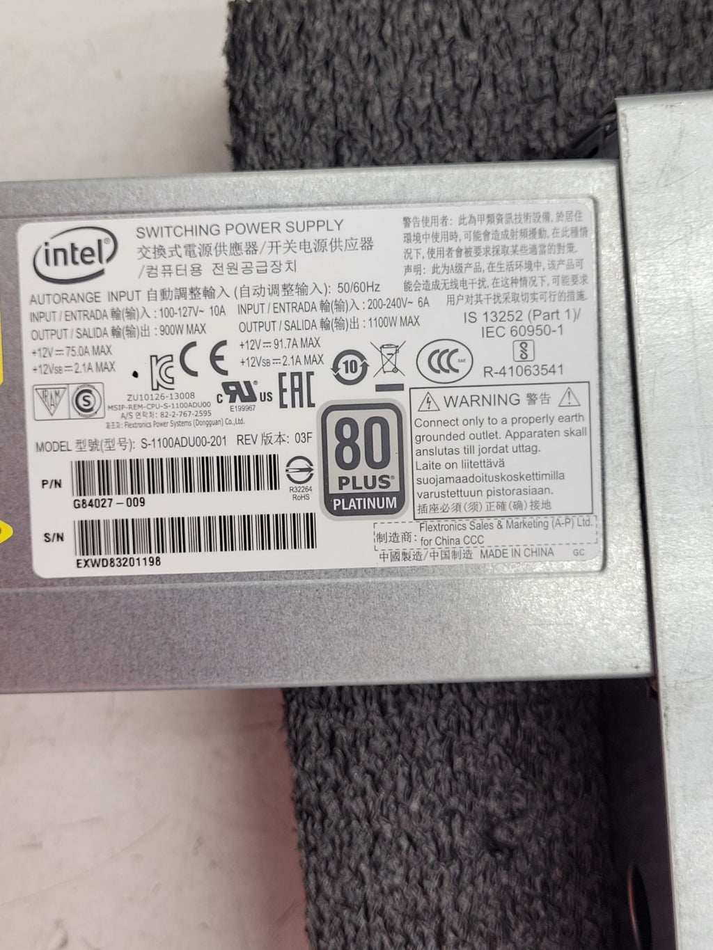 1UI Intel S2600WF Server 2x Xeon Gold 6140 2.3GHz Processors No Ram 4x LFF [B]