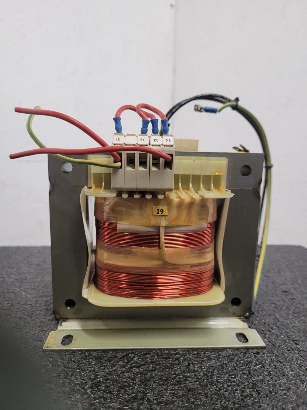 Siemens 4AM5295-6JA00-0N Power Transformer 500vA 50/60Hz 230/480 to 115VAC