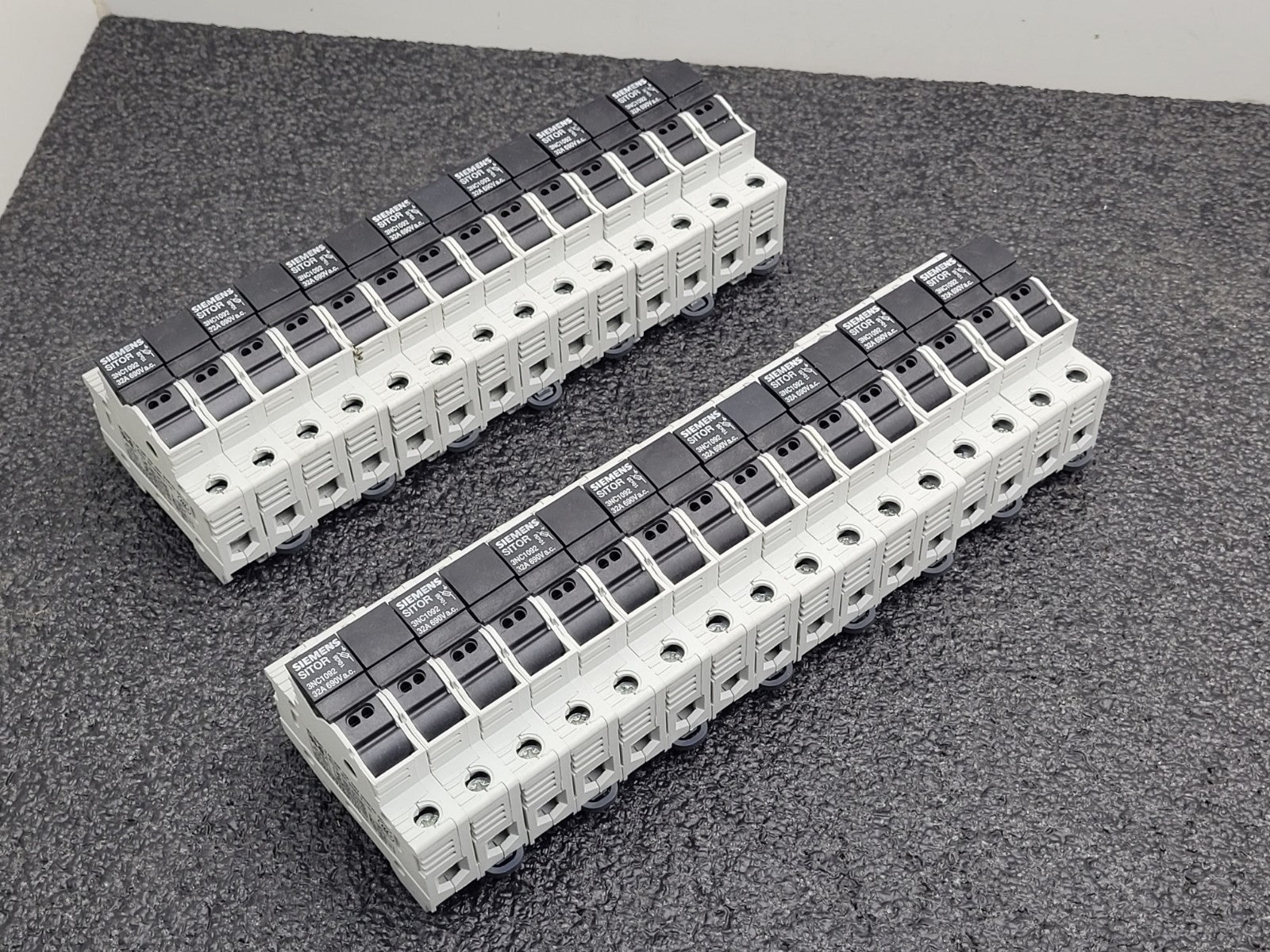 Lot of 15x SIEMENS SITOR Double Fuse Hoder DIN 3NC1092 AC-22B 50-60Hz 32A 400V