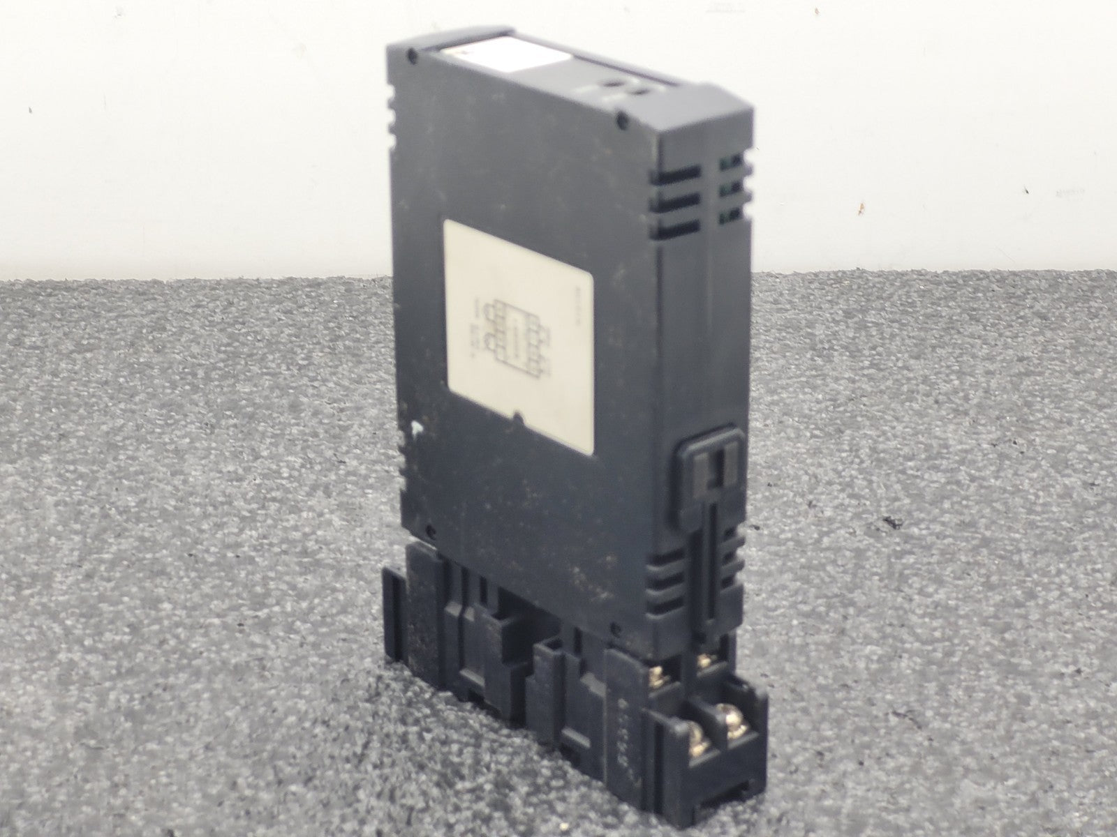 M-SYSTEM HDY2-24A-R  CURRENT LOOP SUPPLY 24V DC DIN Rail Mount HDY2