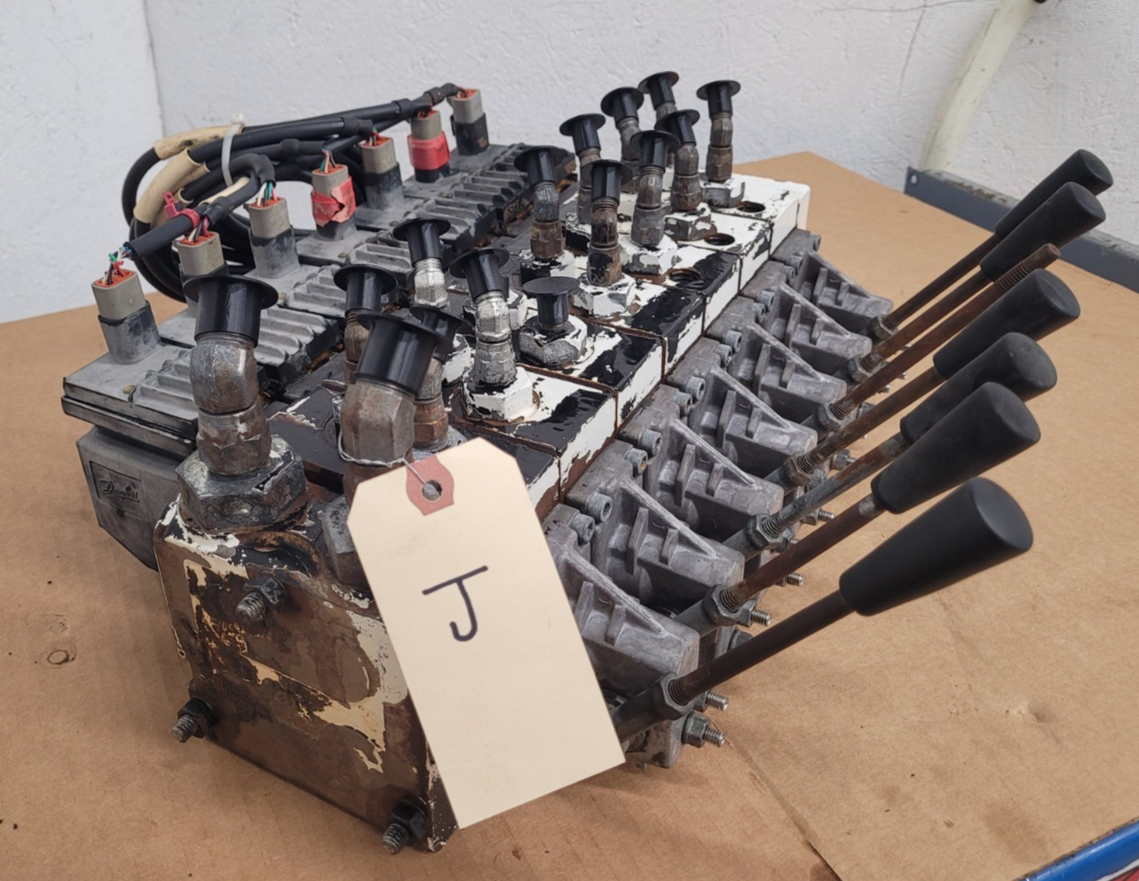 Danfoss PVG32 7x Hydraulic Valve Block Manual + Electronic Control 159S9122 [J]