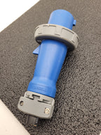 Hubbell 363P6W 63A - 6h 220V 2P3W Pin & Sleeve Male Connector w/ Pilot Pin