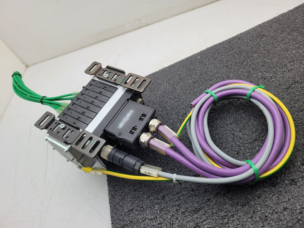 FESTO 8 Valve Pnumatic Control Block CPV10-GE-DI01-8 165809 + CPV10-VI 18200