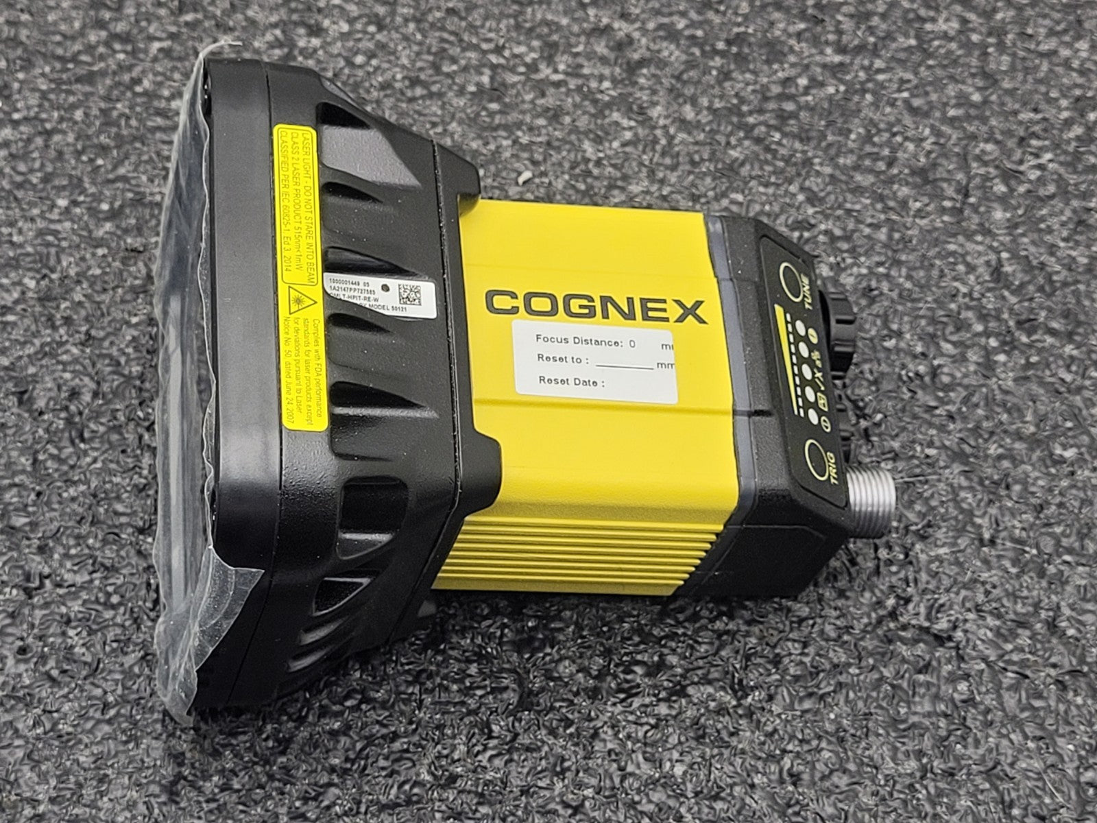 Cognex DM374X-M  1/1.8" CMOS 8.9mm Fixed Mount Bar Code Reader w/new Torch Light
