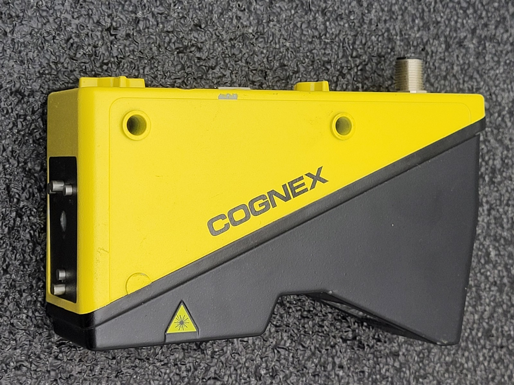 Cognex DS1100 Laser Displacement Sensor 825-0382-1R 821-0088-1R