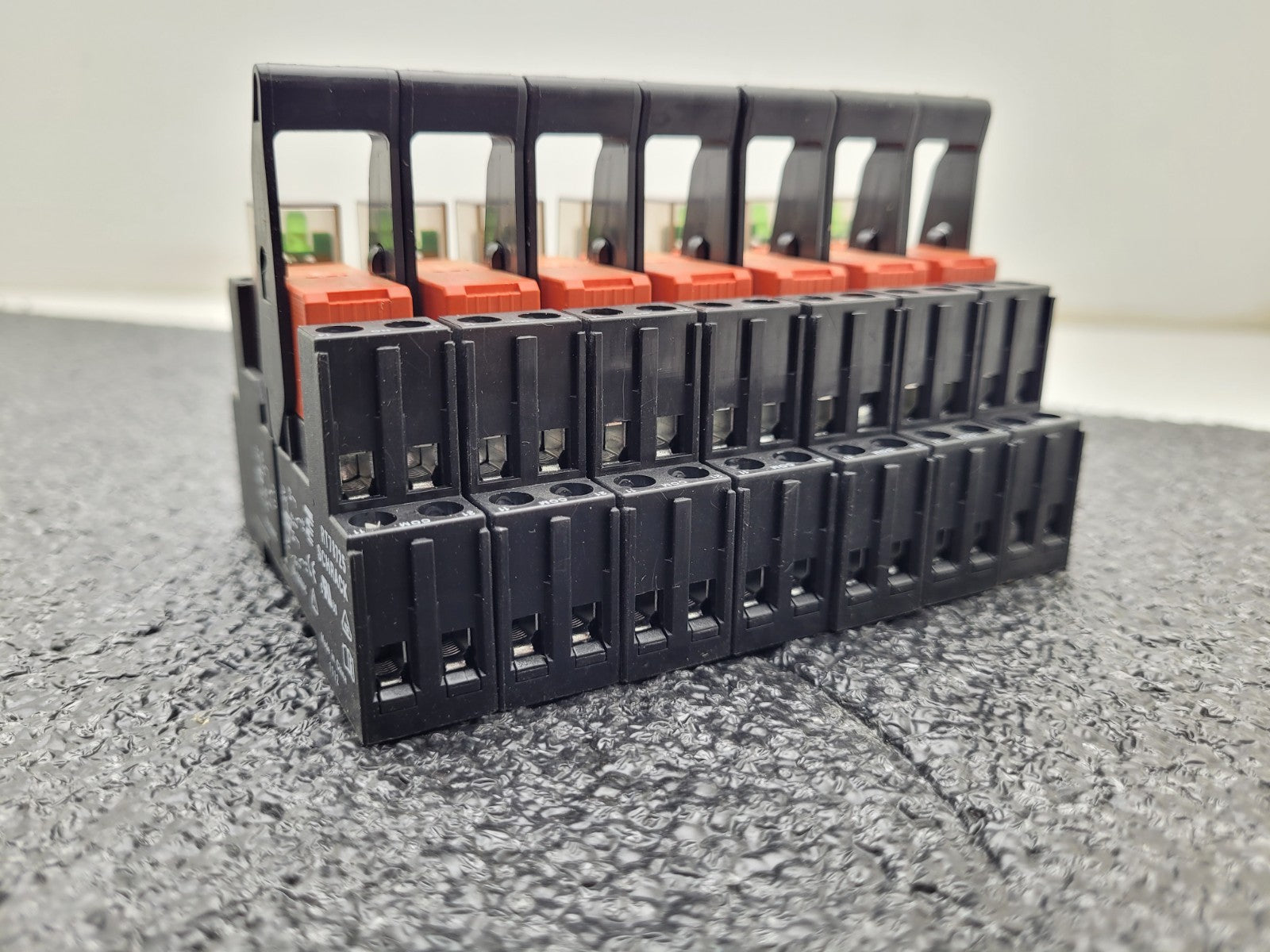 Lot of 7x Schrack DIN Rail Relay Block RT78725 8A 230VAC RT424730 EM10 Indicator