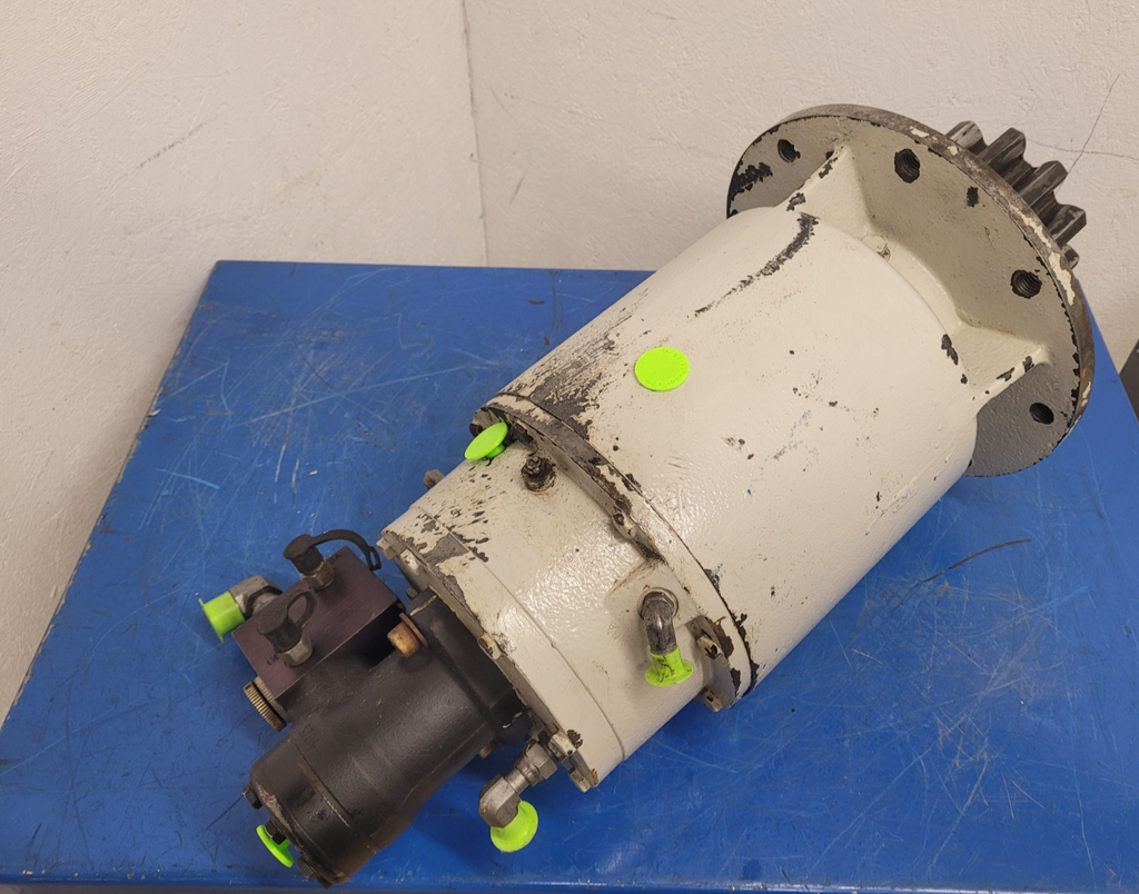 Manitowac National Crane Swing Rotation Drive Hydraulic Motor NBT 55