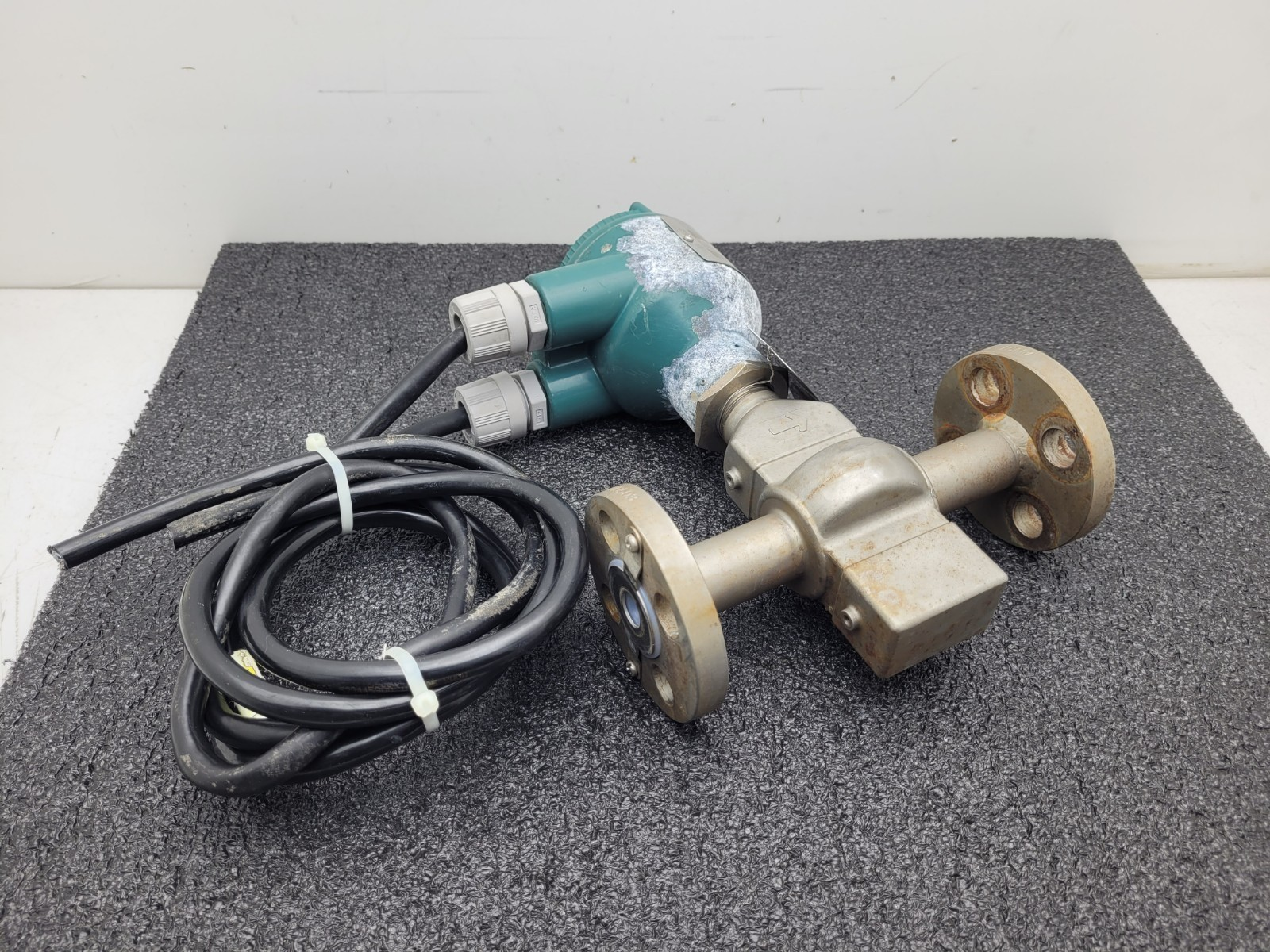 YOKOGAWA ADMAG AXF Magnetic Flowmeter AXF015C 15MM 1/2" 2014 Flange Mount S1