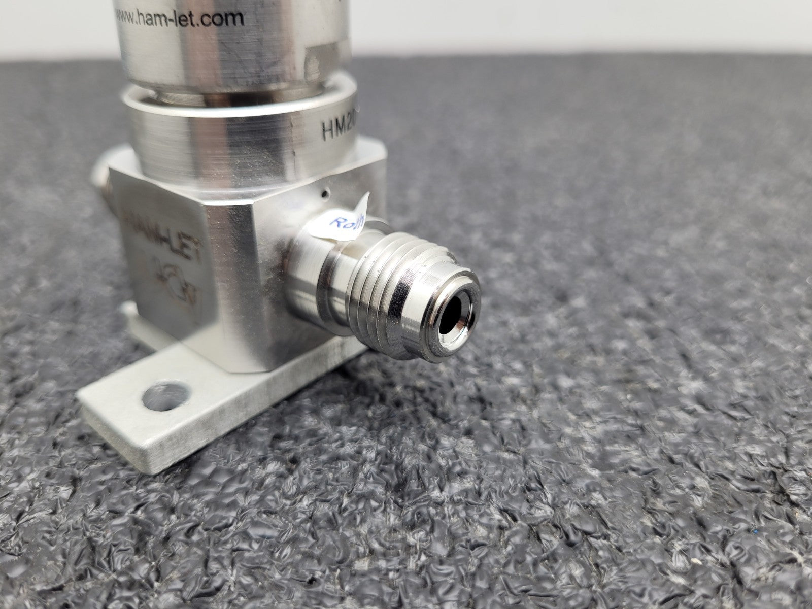 Ham-Let UCV HM20 4VKLC (M5) M4 Pneumatic Operated High Purity Diaphragm Valve