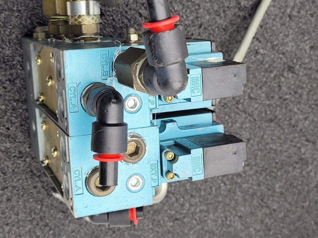 MAC 82A-EC-CKA-TM-DAAP-1DA Pneumatic Solenoid Valve Block TM-DAAJ-1 DA M108
