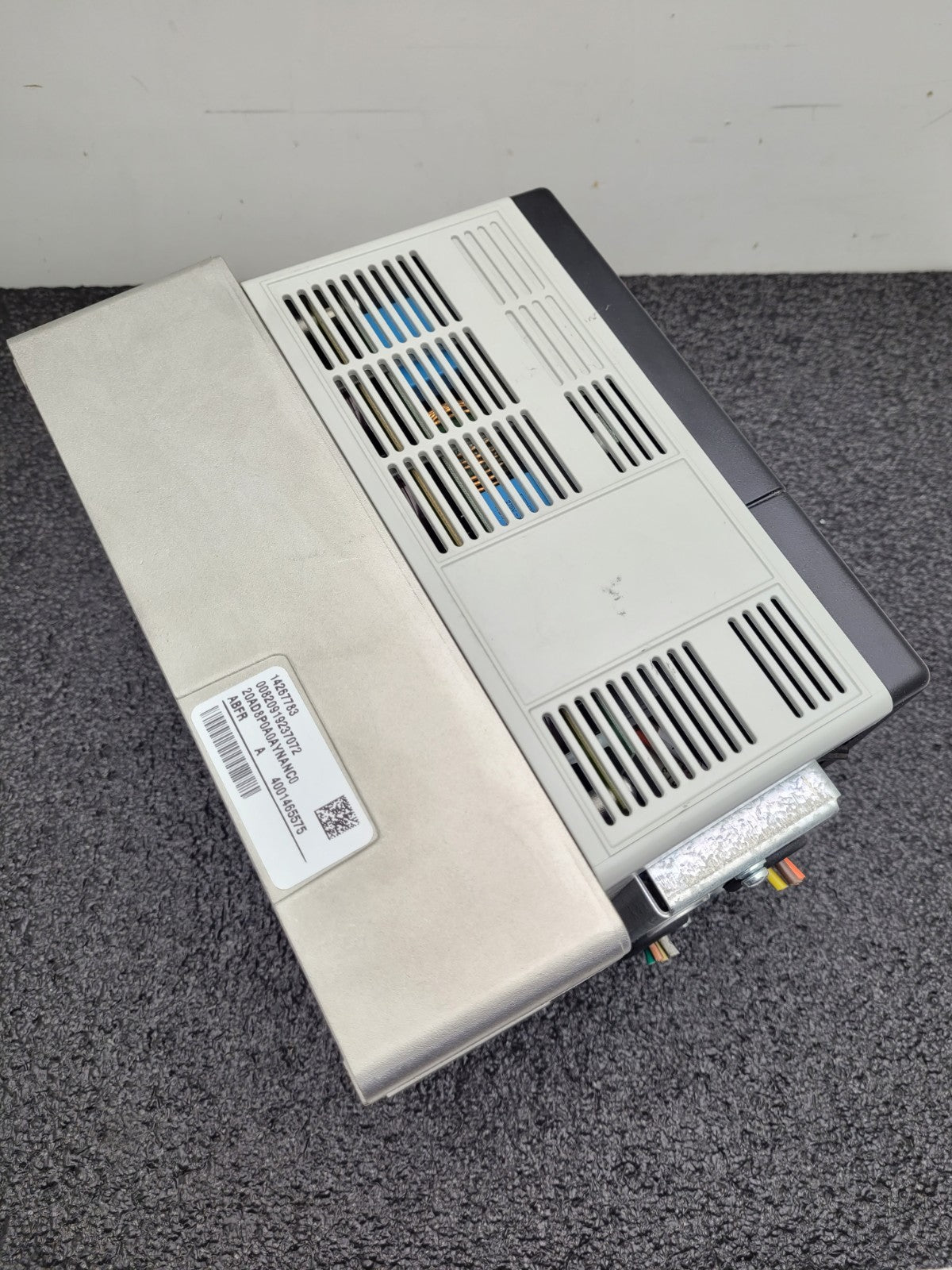 Allen Bradley 20AD8P0A0AYNANC0 Ser A PowerFlex 70 400V 3-Phase 8.7A 4kW AC Drive