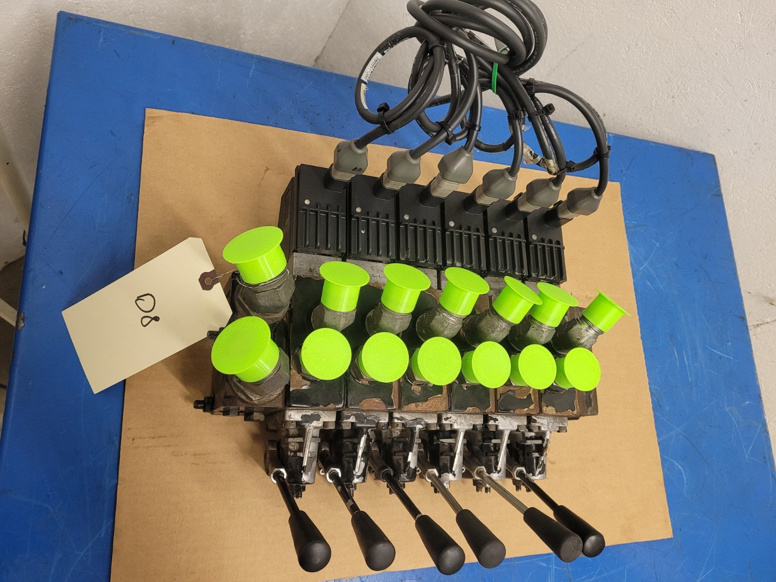 Danfoss PVG32 Proportional Servo Hydraulic 6 Valve Stack Radiometric 11089276 D8