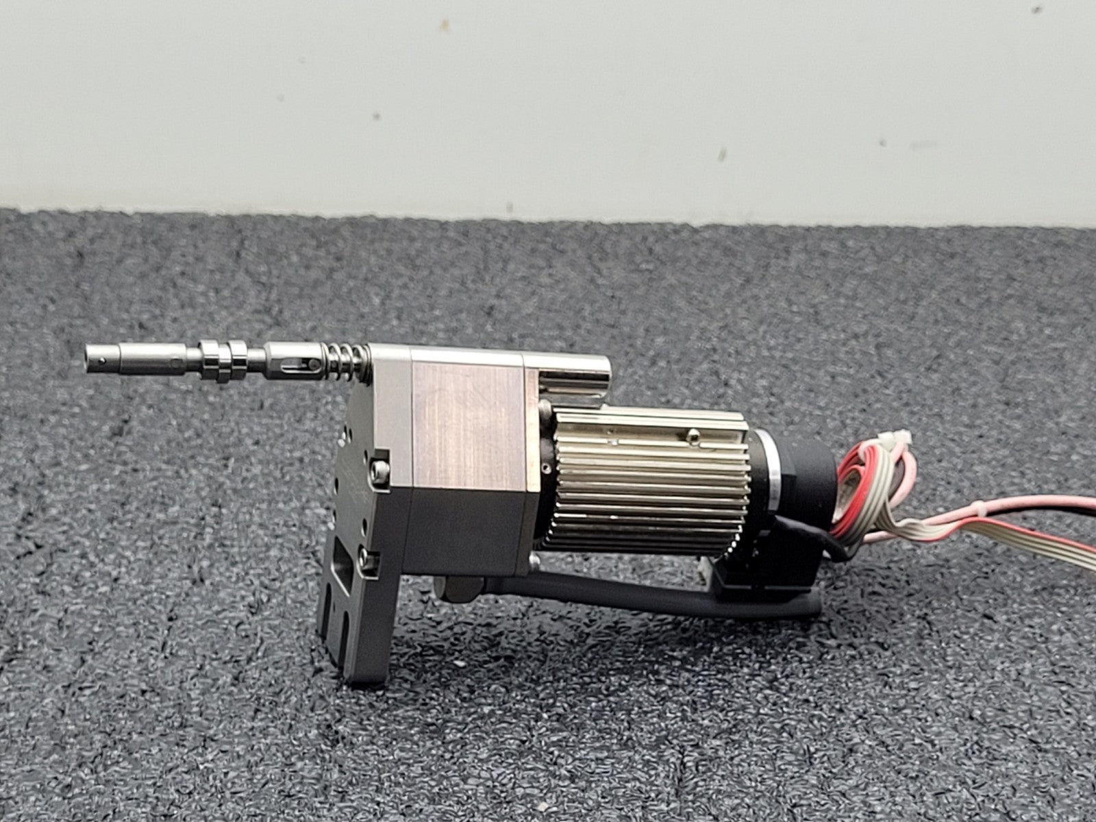Maxon Motor 982935 Maxon Tacho 103935 Gearmotor w/ Tachometer