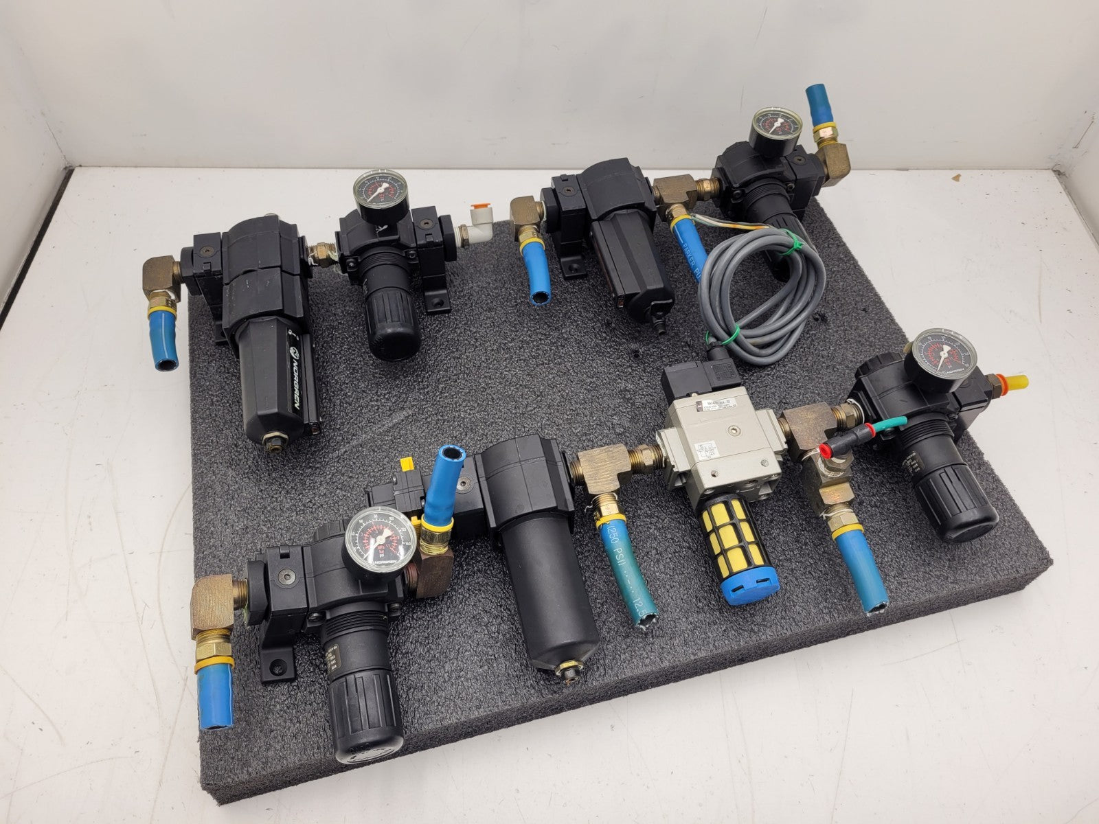 Lot of 4 Norgren R74G-4AK-RMG Filter Regulator Assembly 1x SMC NAV4000 Solenoid