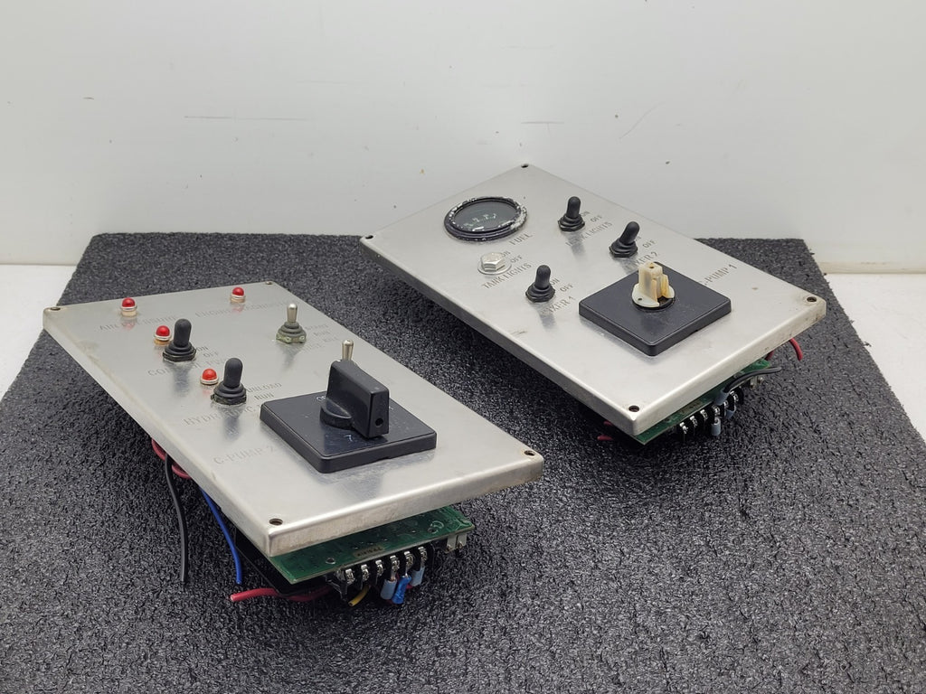 Lot of 2  OEM Controls RS11T6617 Rotary Industrial Potentiometer Control Panel