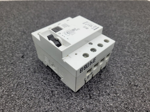 Siemens 5SM1 654-6 RCCB FI Residual Current Operated Circuit Breaker 4-pole 40A