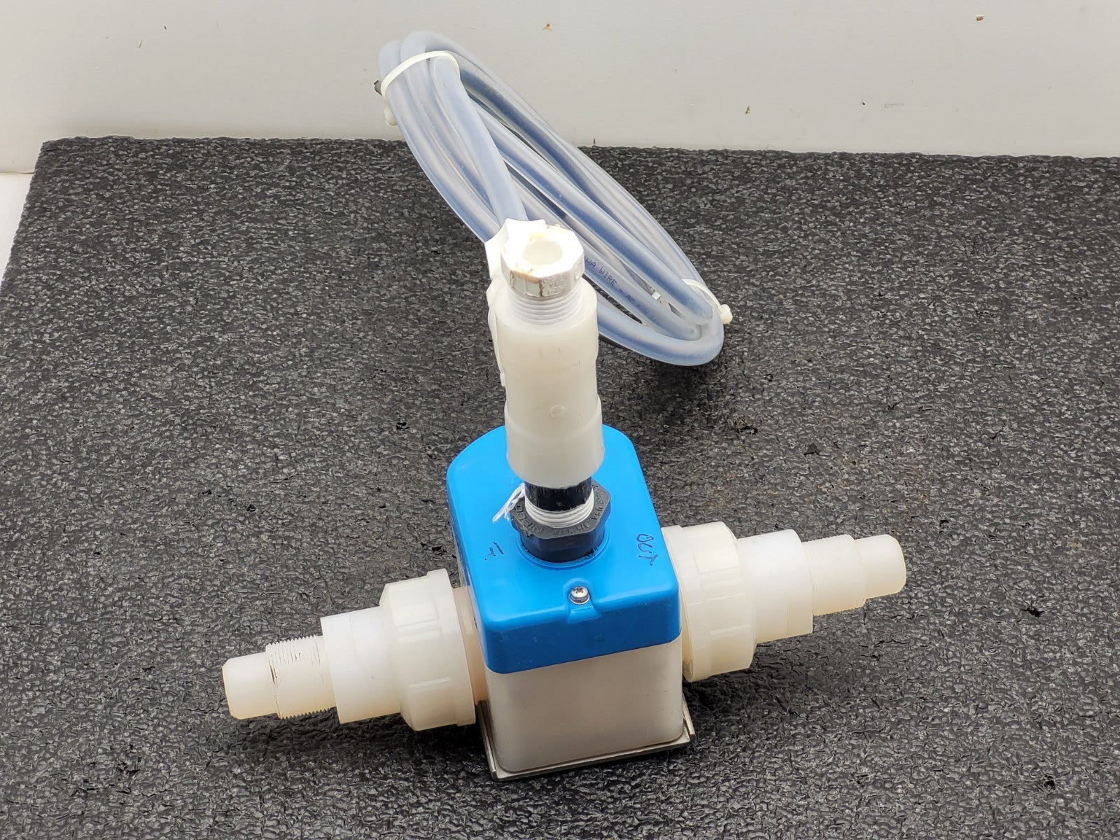 Data Industrial 8411515-9022 Flow Sensor 0-12 GPM Rate Chemical Flow Sensor