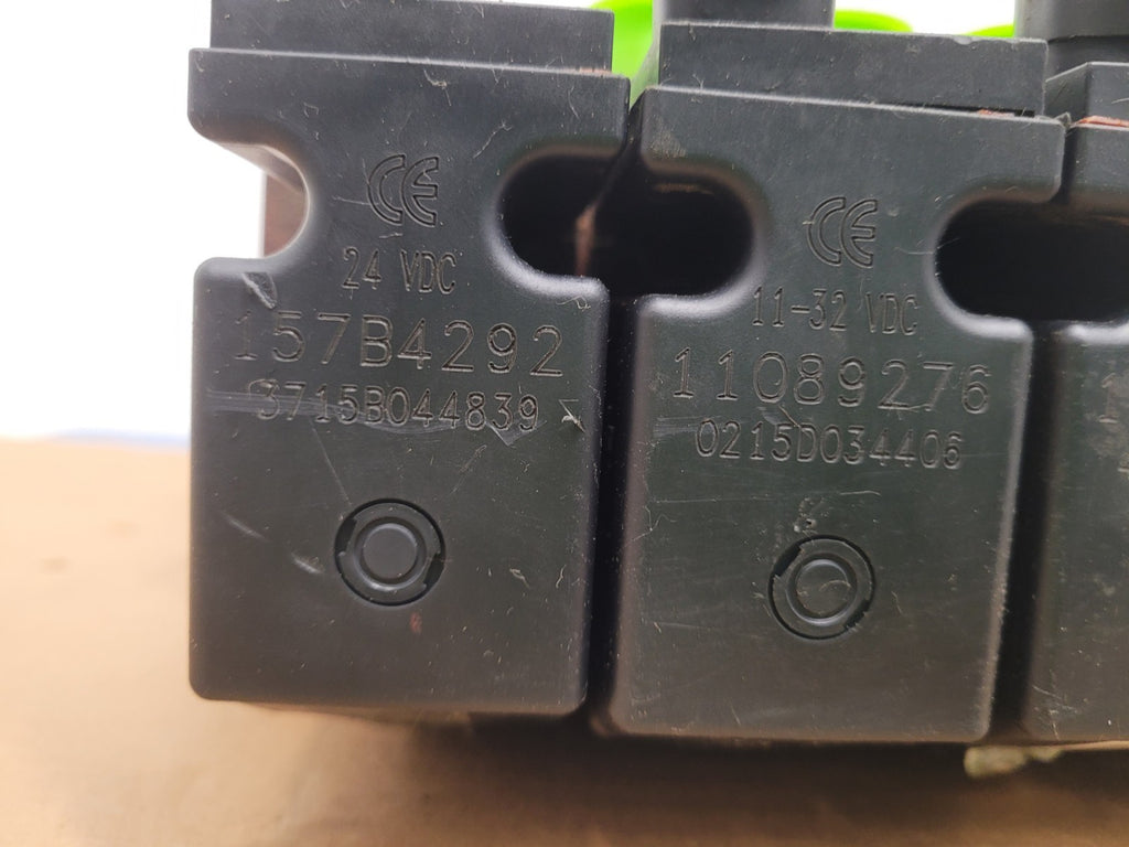 Danfoss PVG32 Hydraulic 4 Valve Stack On/Off Manual Solenoid Radiometric D16