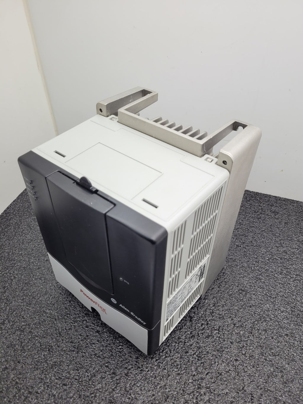 Allen Bradley 20AD8P0A0AYNANC0 Ser A PowerFlex 70 400V 3-Phase 8.7A 4kW AC Drive