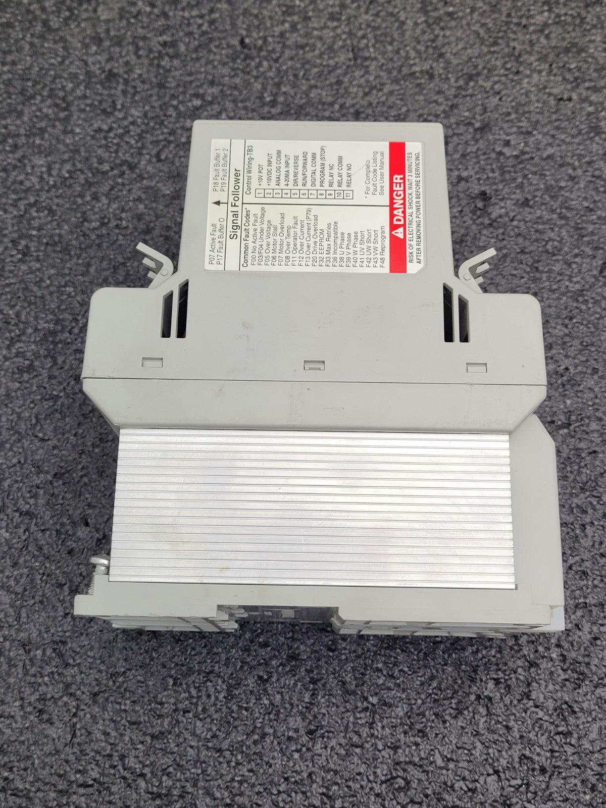 ALLEN BRADLEY 160-BA03NSF1 Variable Speed Drive 1HP 380/480 VAC 3PH