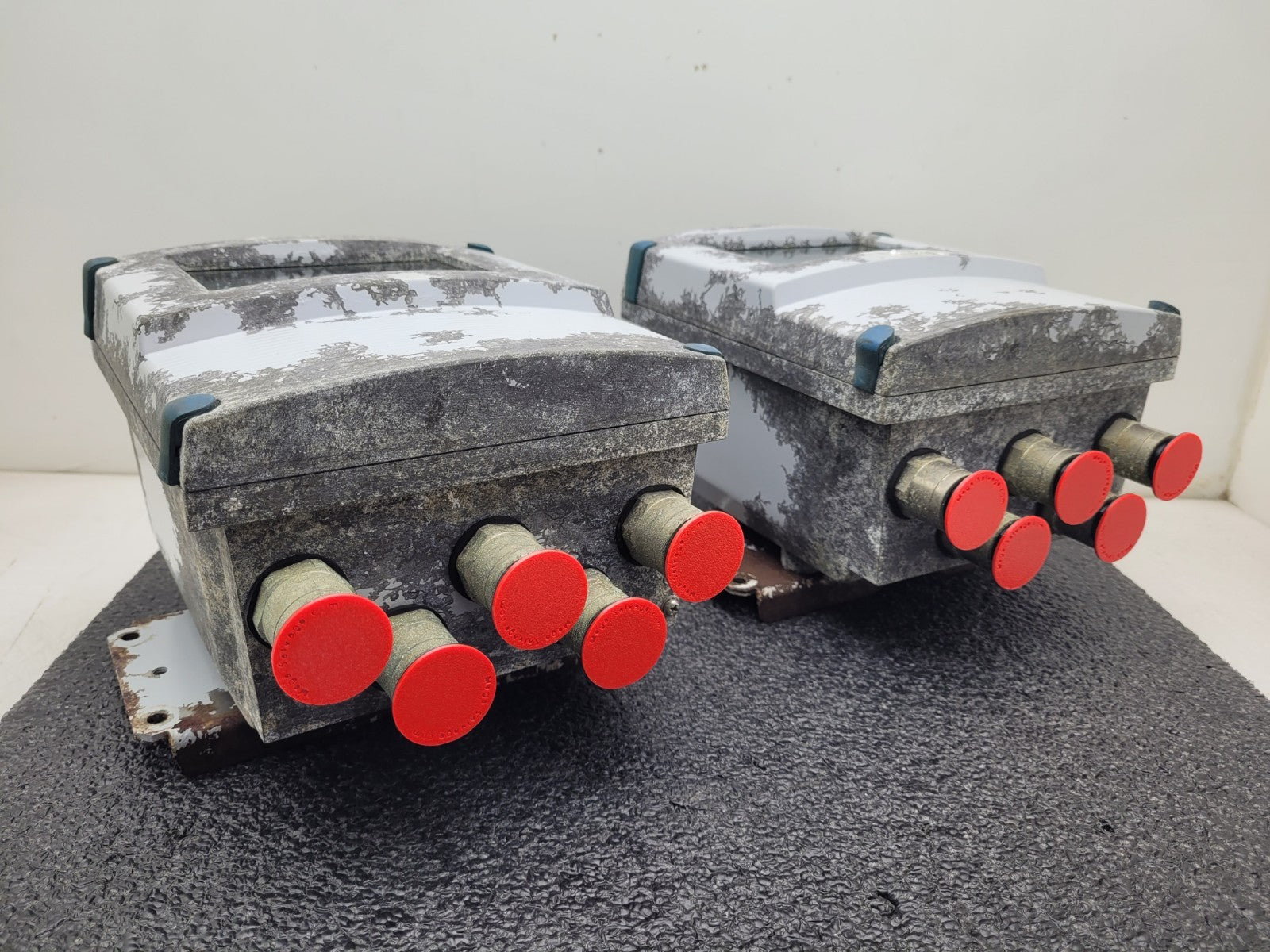 2 x Yokogawa Admag AXFA11G-E2-21/A Magnetic Flowmeter Transmitter Transducer