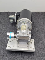 Lenze Right Angle Gear Motor SSN40-1GVAR-063C22 + 15:1 Gearhead SSN40-1FVAR