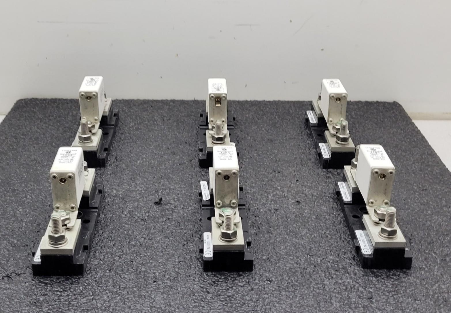 Lot of 6 Bussmann Buss 170M1368 125A 690V Fuse w/ 170H1007 Base 400A 1000V