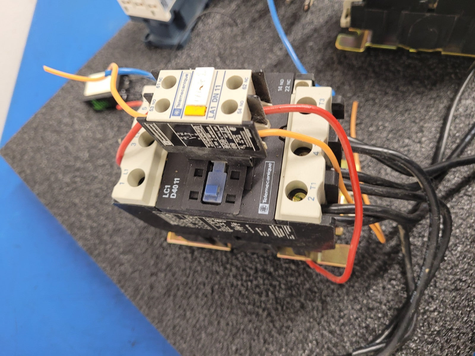 Lot of 5x Assorted Telemecanique DIN RAIL Contactor 120VAC Coil on all units