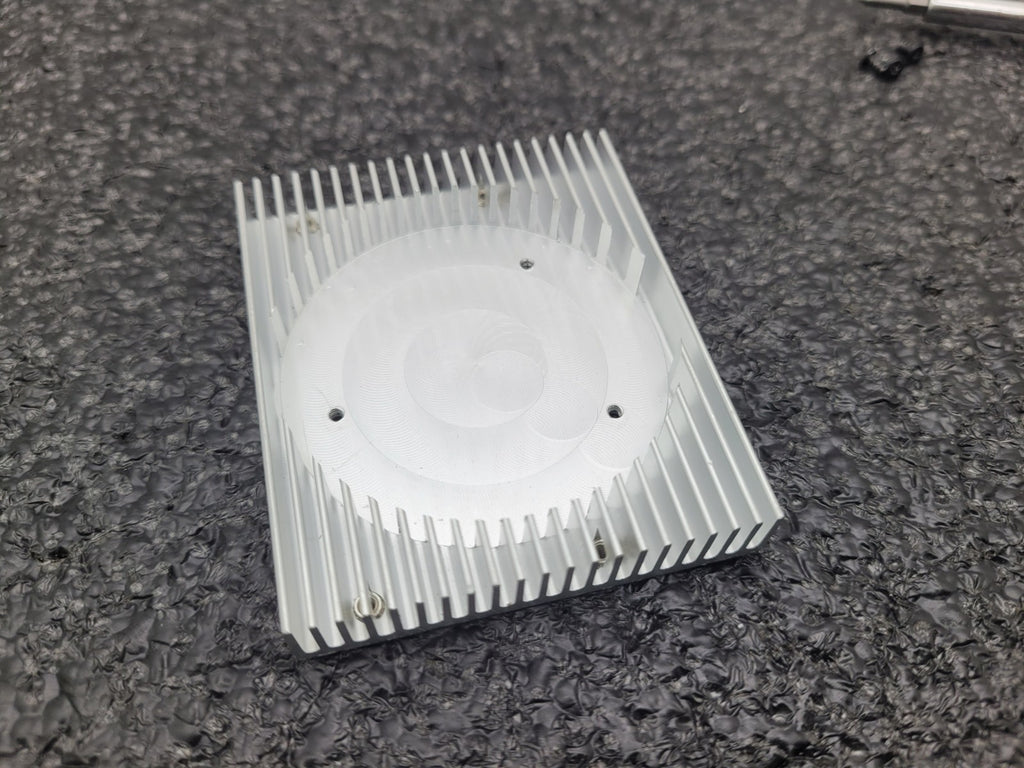Lot of 65  Lescott Brushless 5VDC Computer Fan with Heatsink 3 Wire LD4010MB1