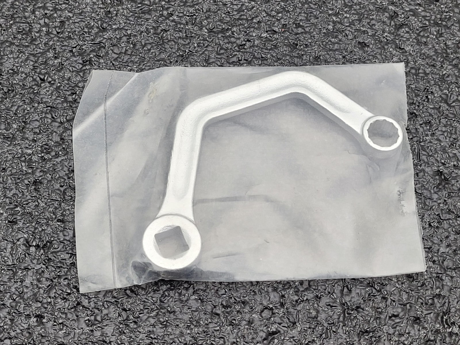 AST Assenmacher BY10 10mm and 3/8" Square Bypass Wrench Half Moon Double Box End