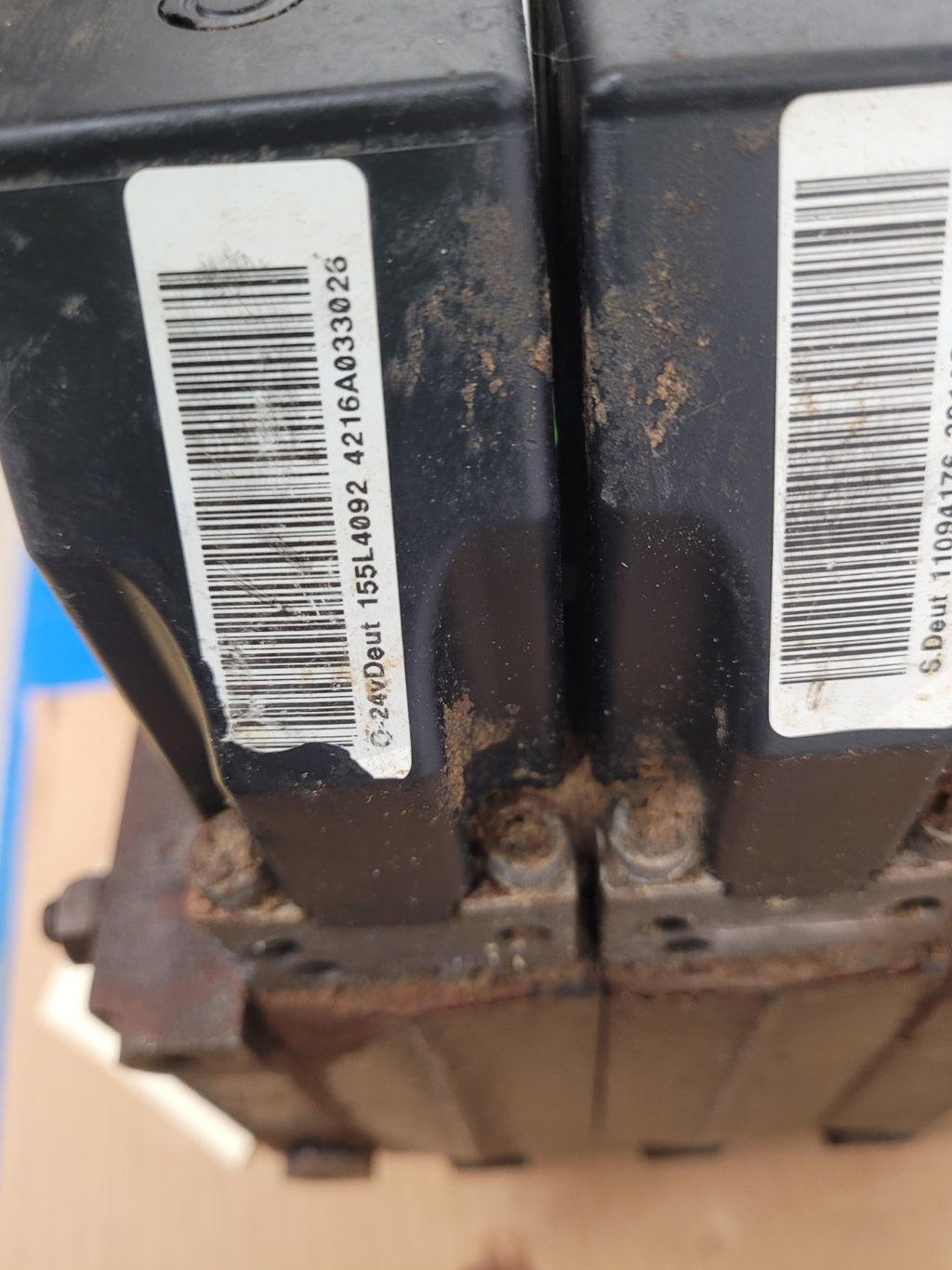 Danfoss  Proportional On/Off Hydraulic 4 Valve Stack Radiometric 11089276 D11