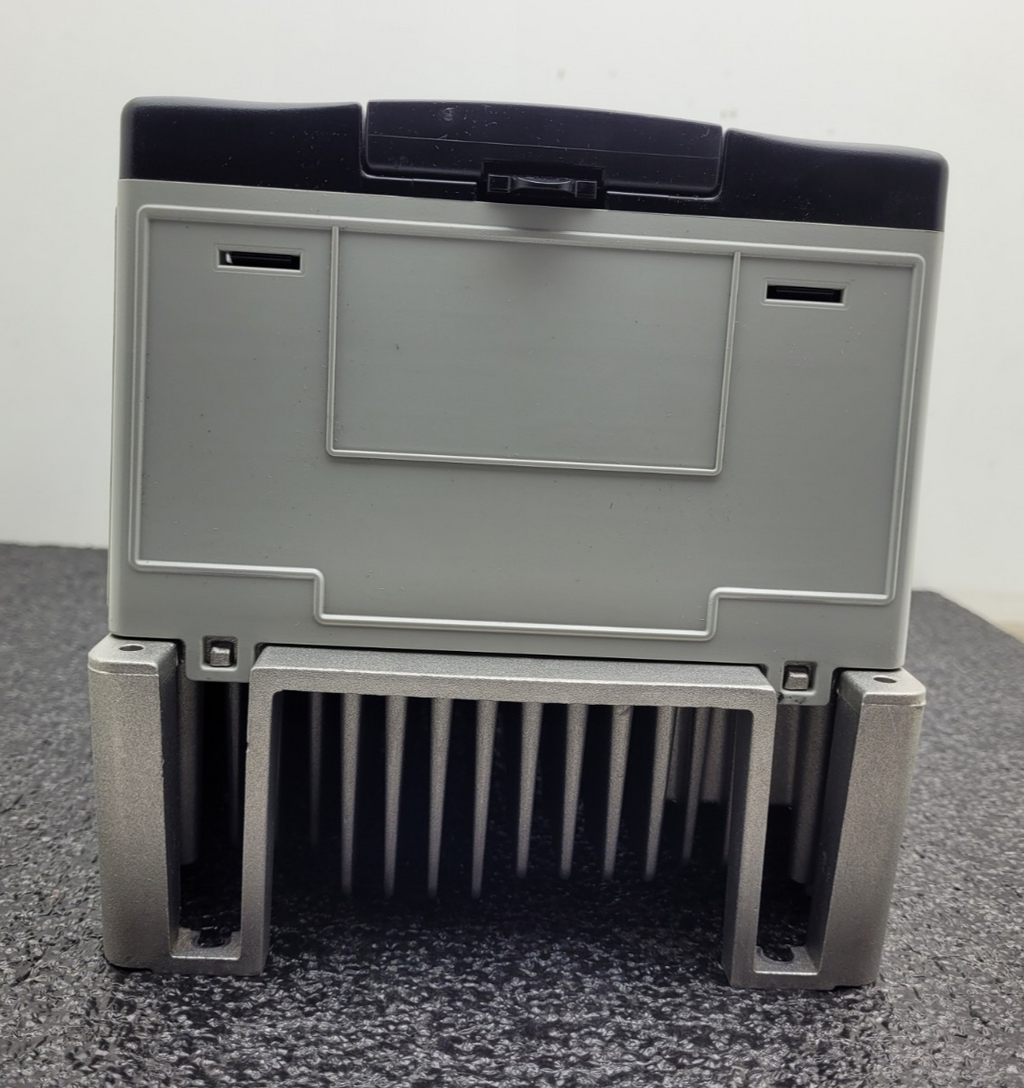 Allen Bradley 20AD8P0A0AYNANC0 Ser A PowerFlex 70 400V 3-Phase 8.7A 4kW AC Drive