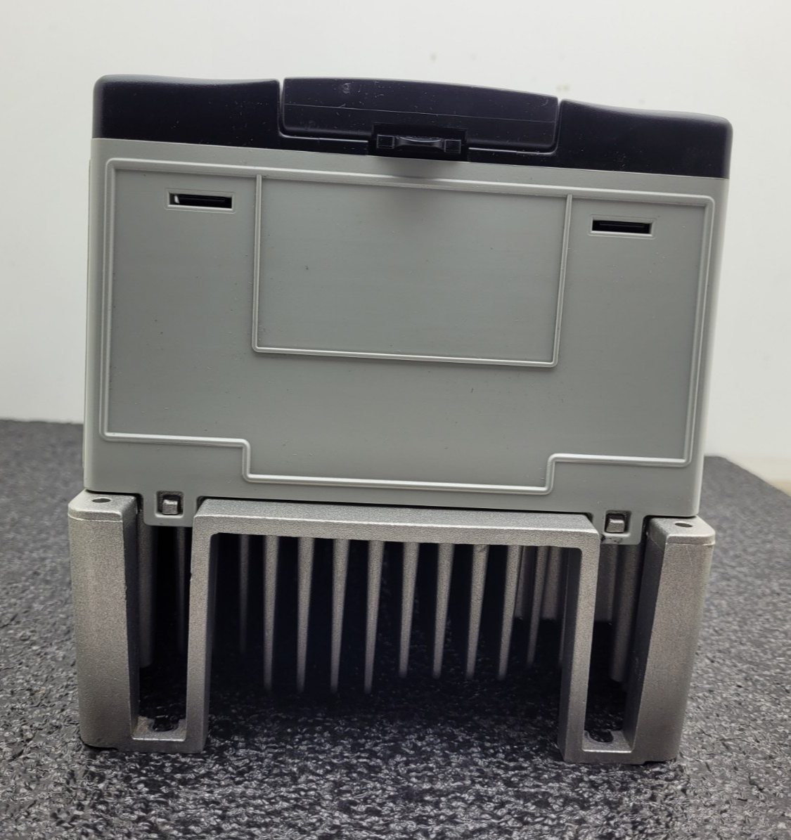 Allen Bradley 20AD8P0A0AYNANC0 Ser A PowerFlex 70 400V 3-Phase 8.7A 4kW AC Drive