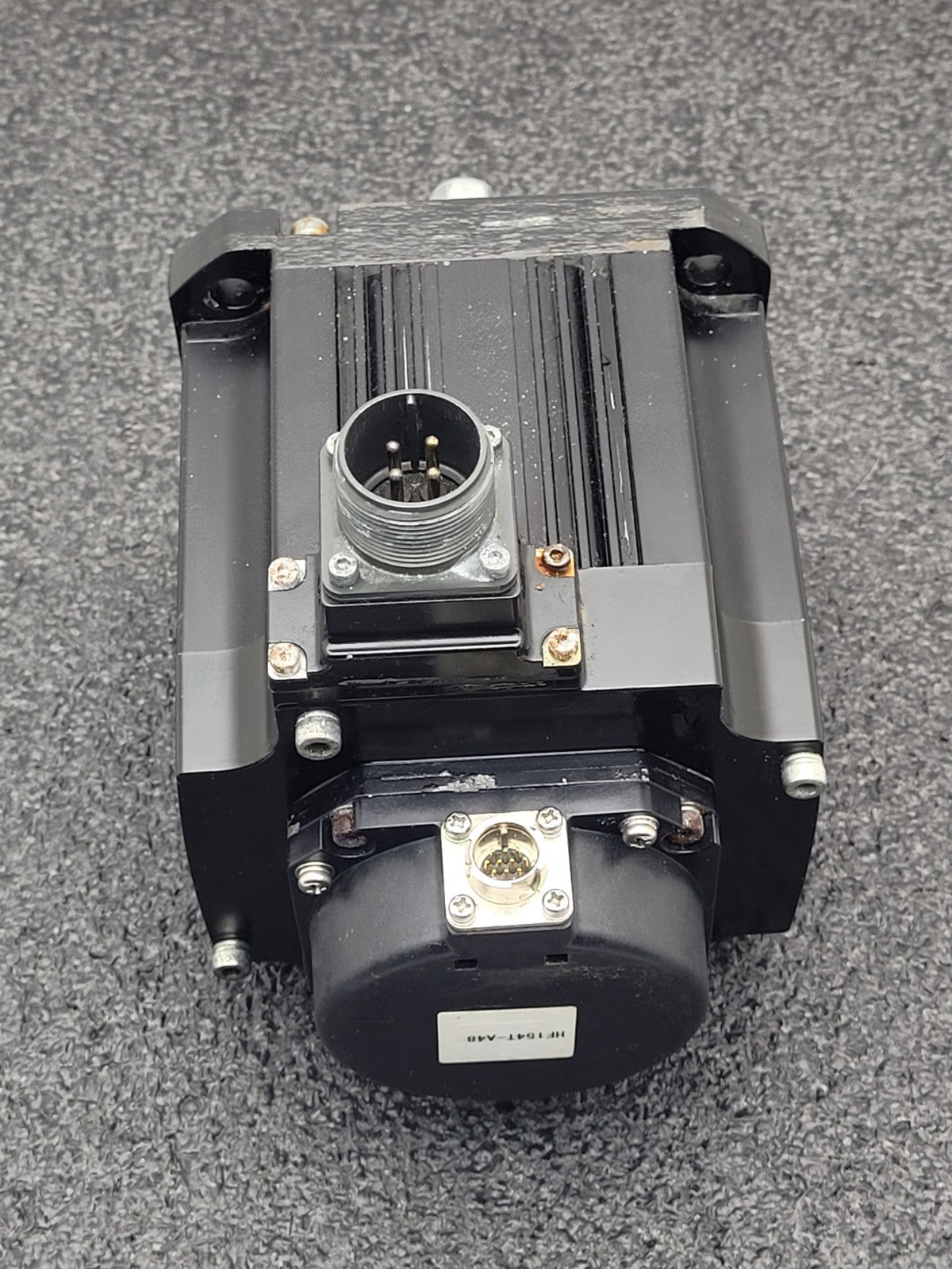 MITSUBISHI AC SERVO MOTOR HF154T 1.5kW 3000rpm 3PH 126V 8A