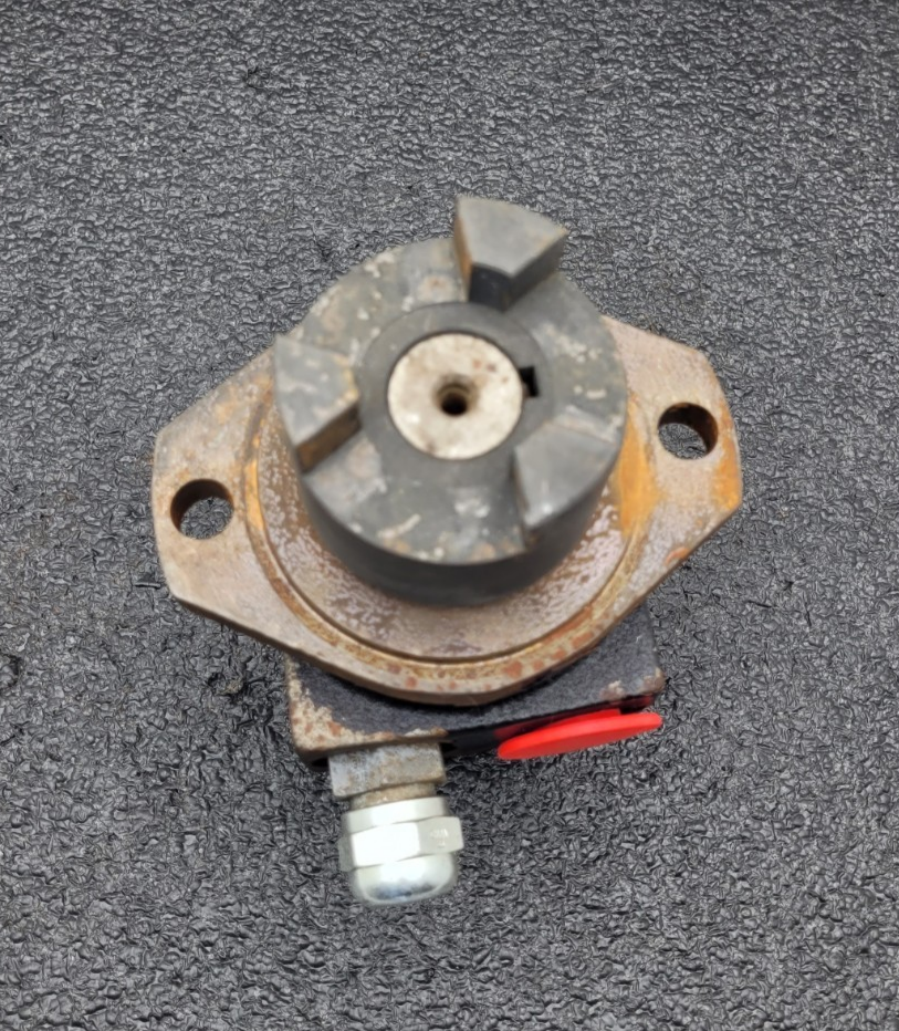Lot of 2 Parker TE0065AS100FSAB Hydraulic Motor TE Series Torqmotor