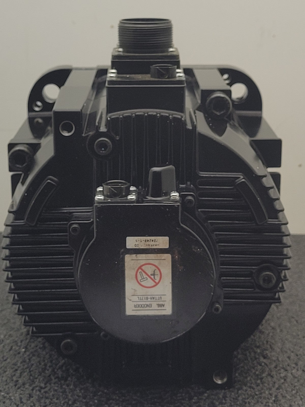 Yaskawa Electric Servo Motor SGMRV-44ANA-YR22 [B]
