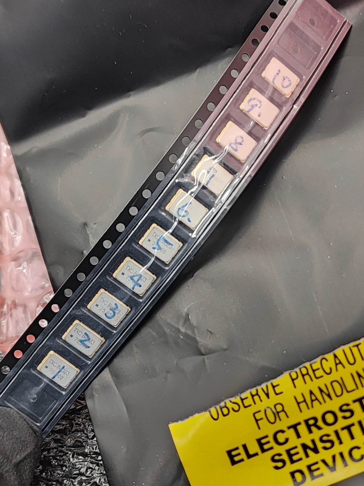 Lot of ~575 TXC XO SMD CMO Crystal Osillator 25 33 50 75 100 125 150 212MHz