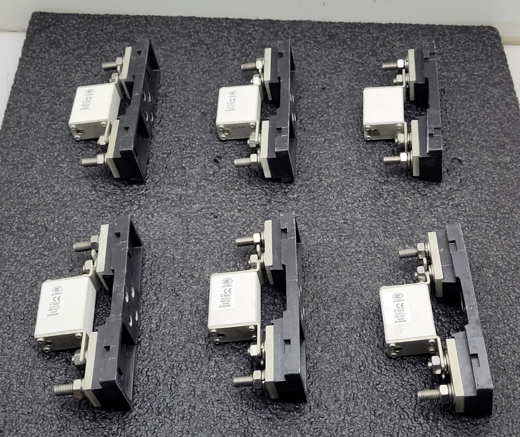 Lot of 6 Bussmann Buss 170M1368 125A 690V Fuse w/ 170H1007 Base 400A 1000V