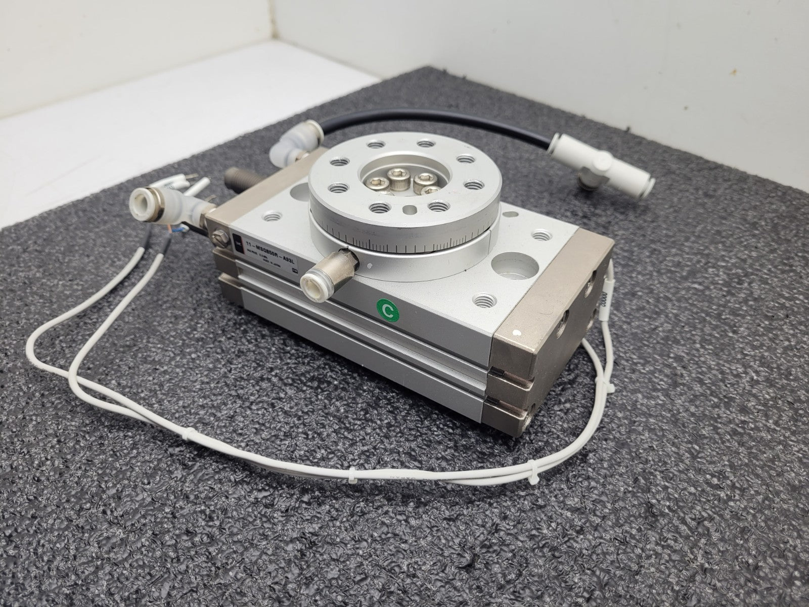 SMC 11-MSQB50R Pneumatic Rotary Actuator Table w/ 2x D-A93 Autoswitches Sensors