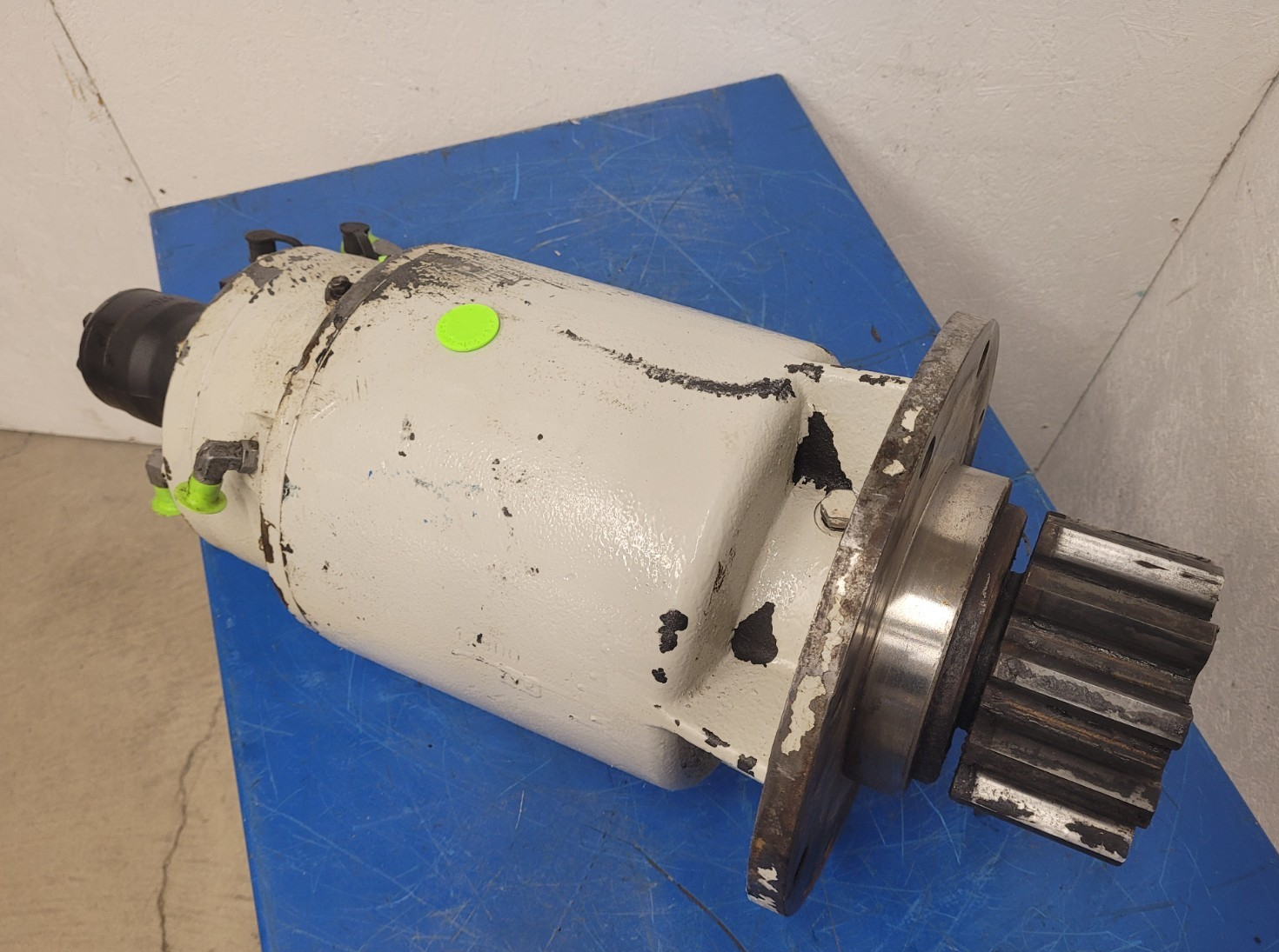 Manitowac National Crane Swing Rotation Drive Hydraulic Motor NBT 55