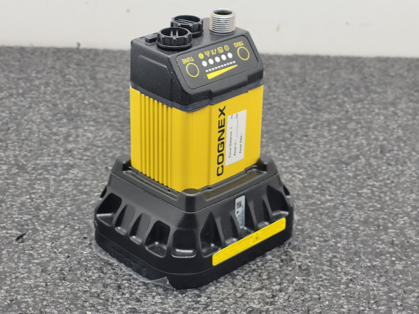 Cognex DM374X-M  1/1.8" CMOS 8.9mm Fixed Mount Bar Code Reader w/new Torch Light
