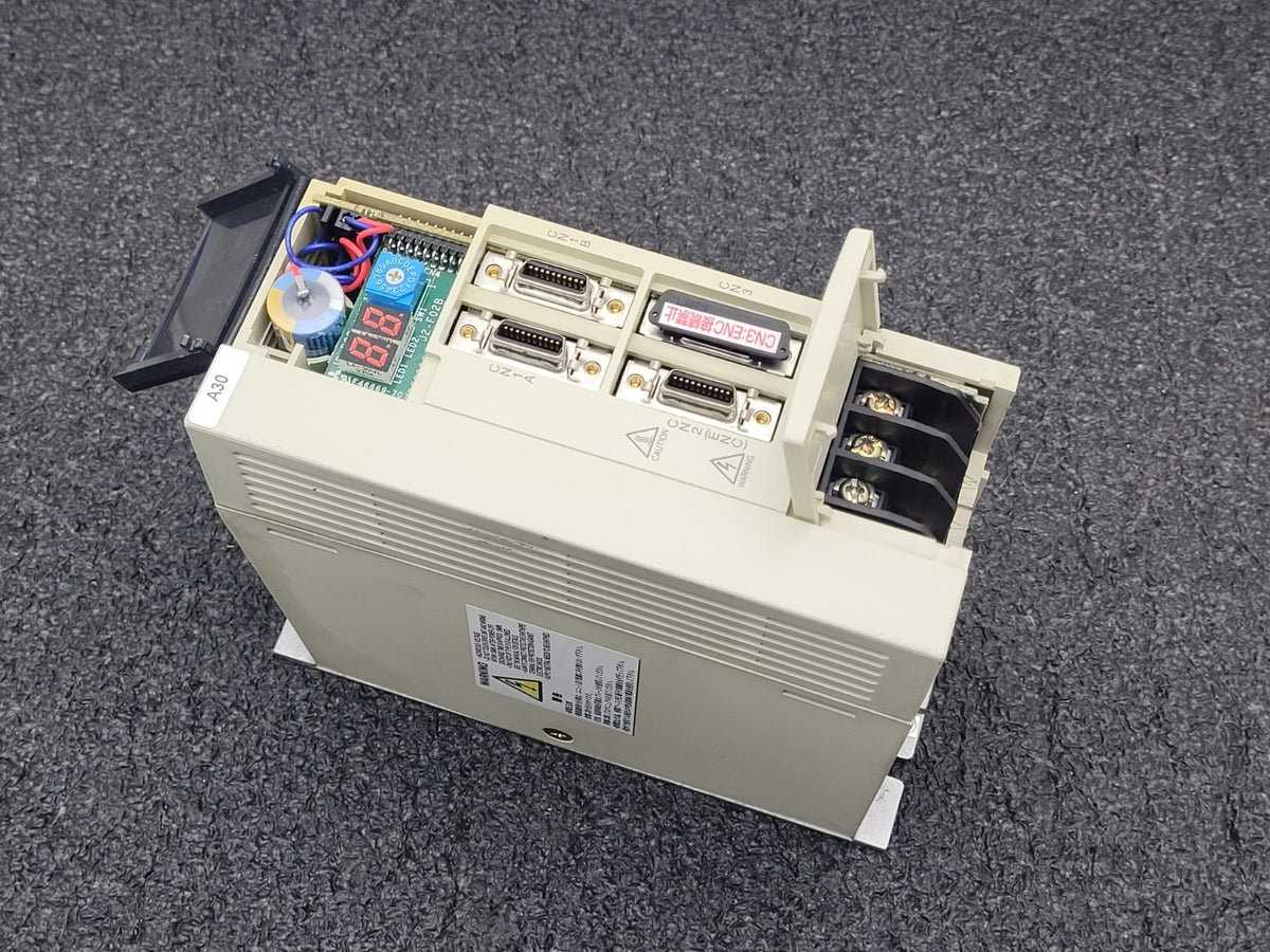 MITSUBISHI MR-J2-60CT Servo Drive Unit 0.6kW 3.2A 2009 Date For Parts or Repair