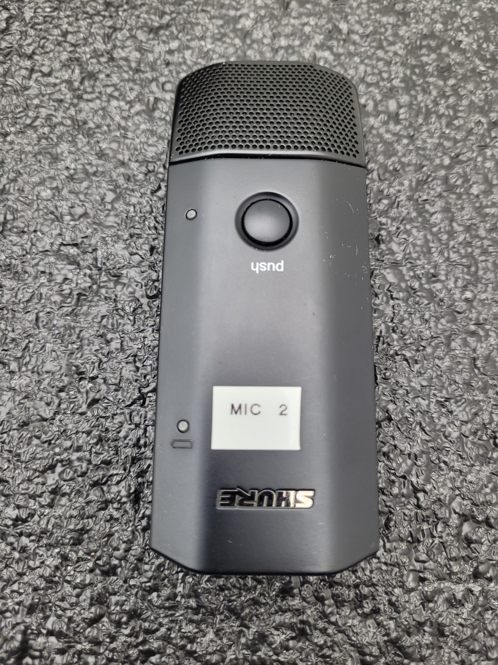 SHURE MXWNCS8 Charger Bank,  Wireless Transmitters MXW6/O Z10 Untested