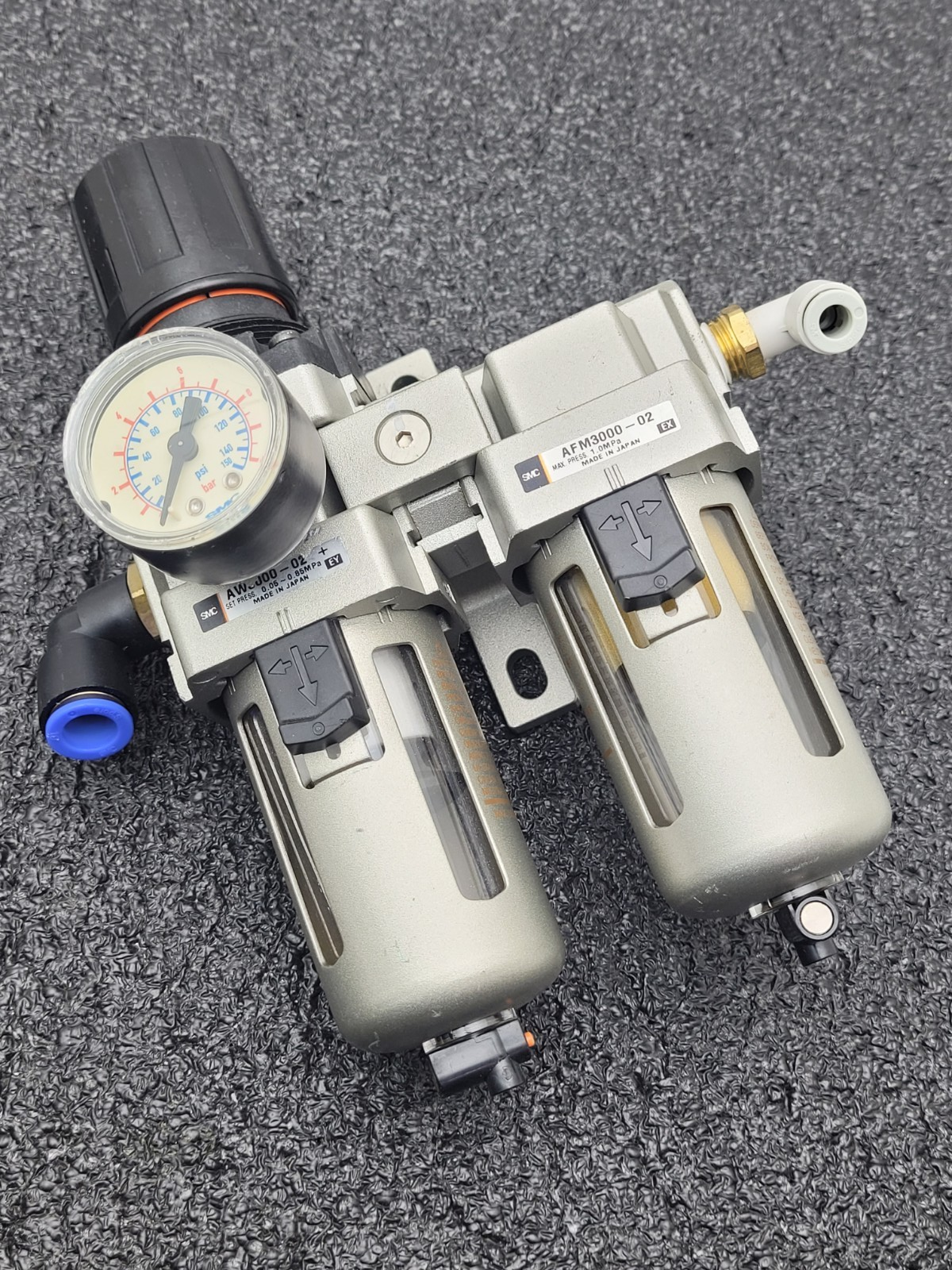 Lot of 5 SMC AFM30-03 Pneumatic Booster, 2x Regulator Solenoid Soft Start Valve