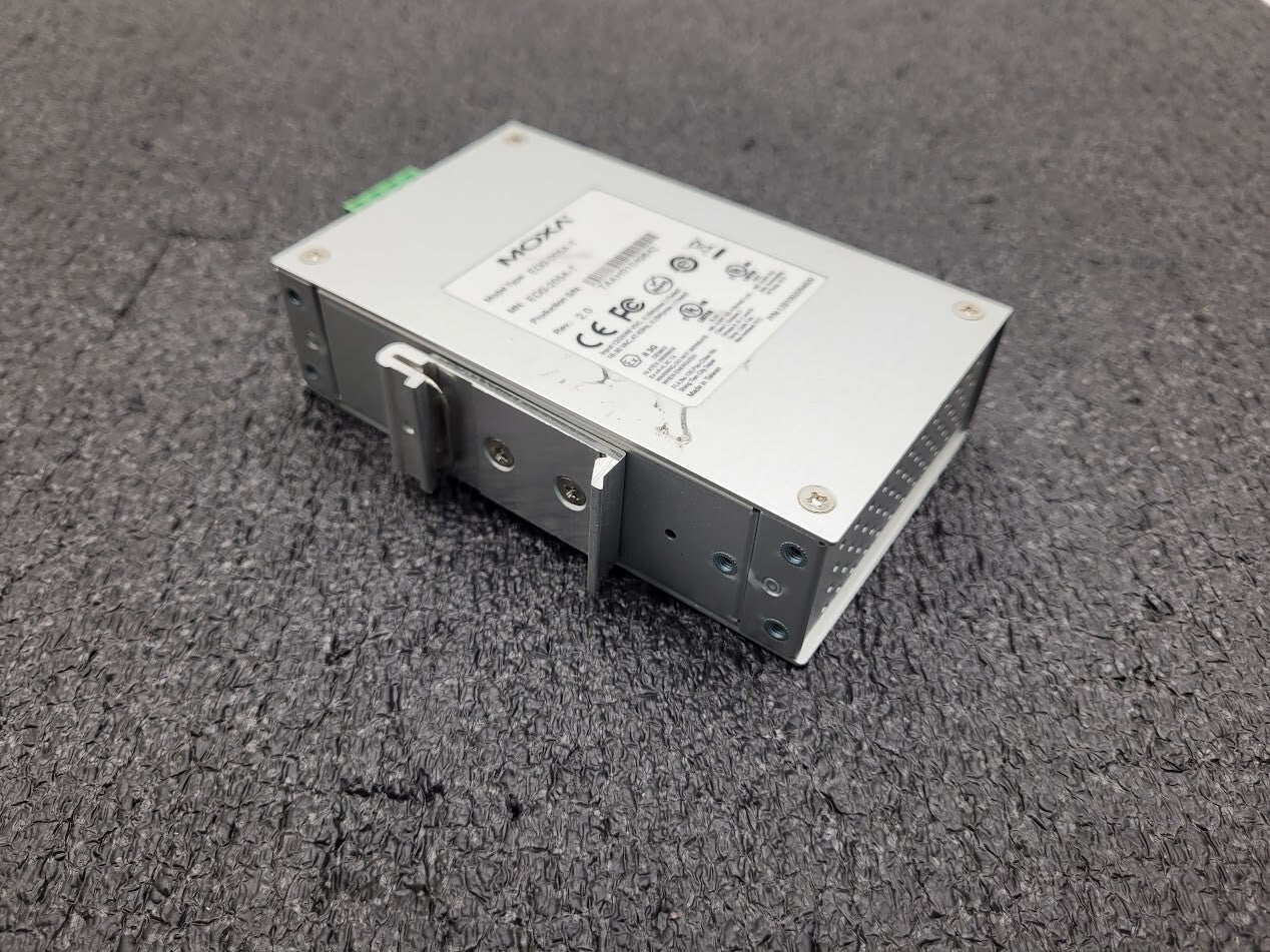 MOXA 5-port Industrial Ethernet Switch EDS-205A-T 12/24/48 VDC 18-30 VAC 0.29A