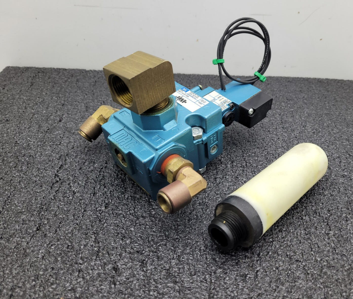MAC 56C-13-611AA Solenoid Valve 24VDC VAC to 150 PSI 130B-61AAAA Control