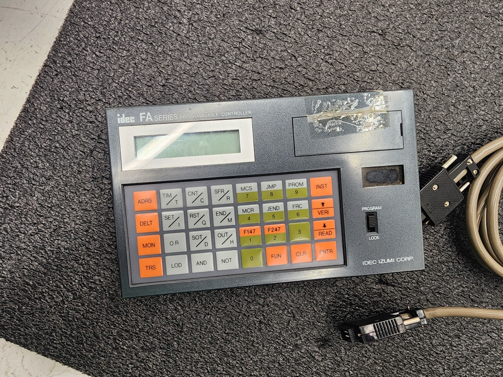 IDEC FA Series PF3S-HL161E PLC Handheld Programming Terminal Loader 9VDC