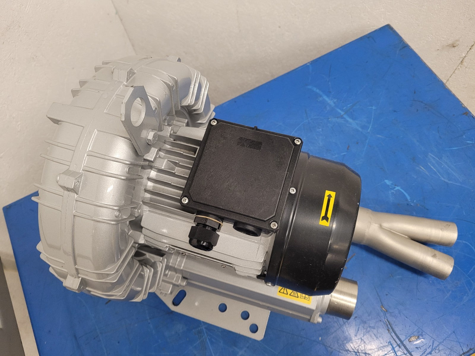 Herz HD240/FJET Industrial Centrifugal Blower 3PH 2.55kW K05SS Body 230-460VAC