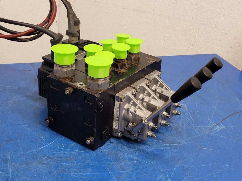 SunSource Danfoss PVG32 157B4292 Hydraulic Control 3 Valve Assembly SC0L-17423